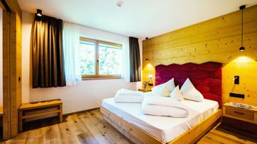 Una camera da letto
