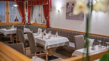 Tavoli nella sala da pranzo
